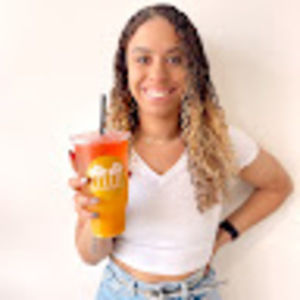 Meet your Posher, Mia